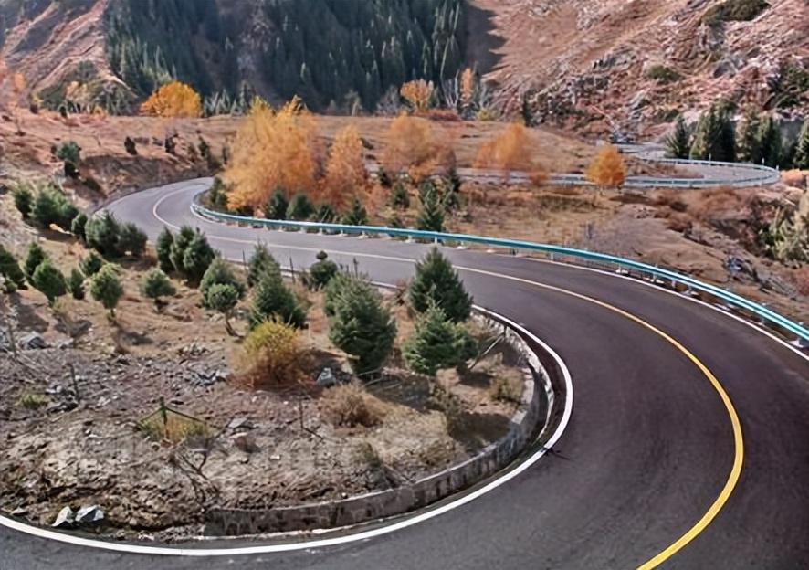 不同路況剎車方法_路況_剎車技巧