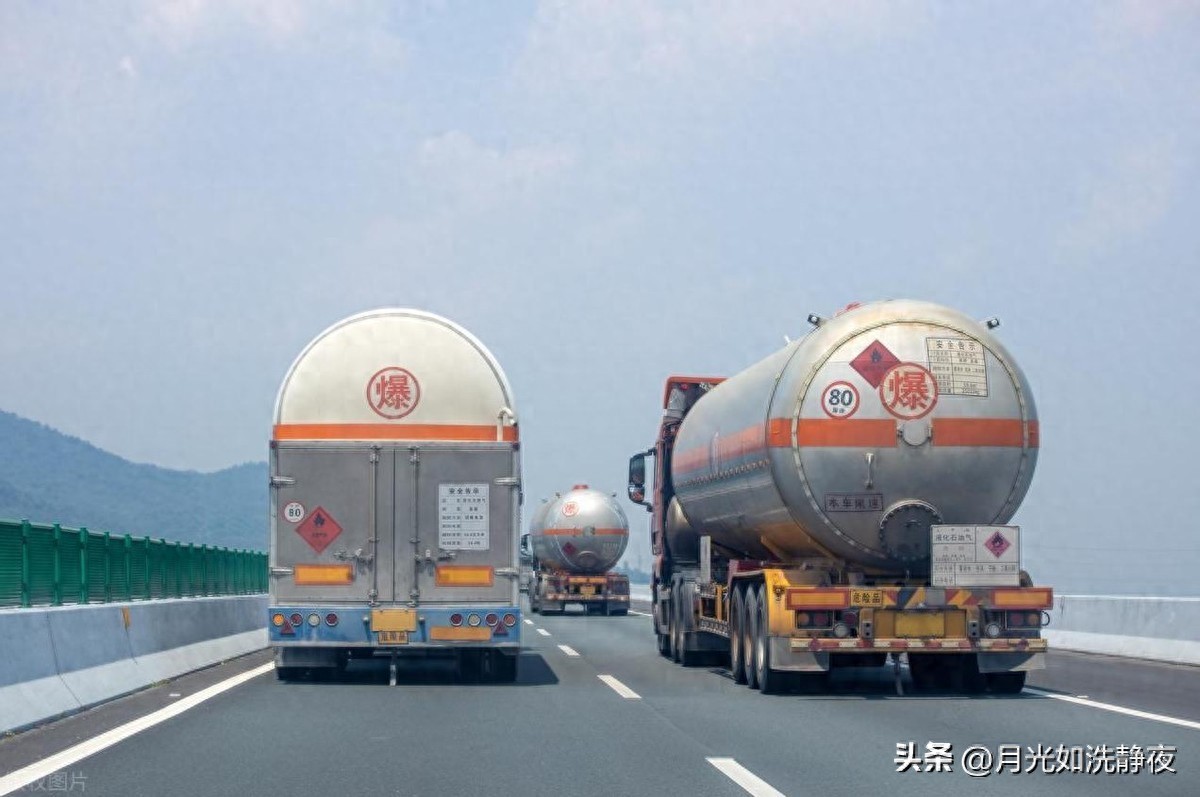 ?；奋嚱袇^(qū)域_危化品運輸車限行通知_限行