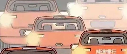 開車前繞車一周_雪天行車安全注意事項(xiàng)_出行提示