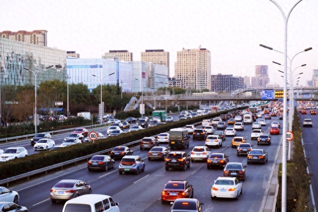 上海限行規(guī)則 車輛類型 行駛區(qū)域動態(tài)調(diào)整_禁行