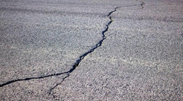 基礎(chǔ)設(shè)施維修挑戰(zhàn)_美國道路狀況_路況