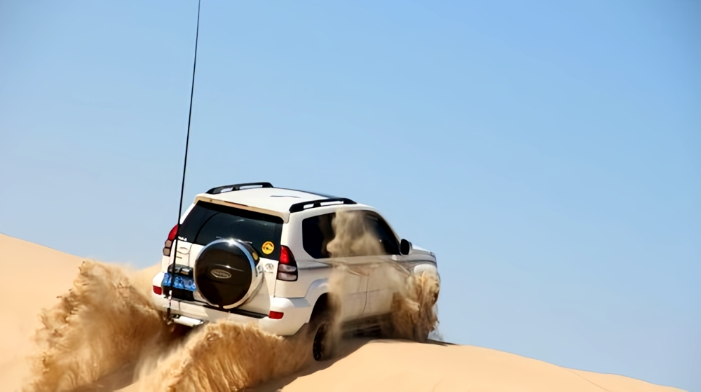 低速通過(guò)碎石路_越野駕駛技巧_路況